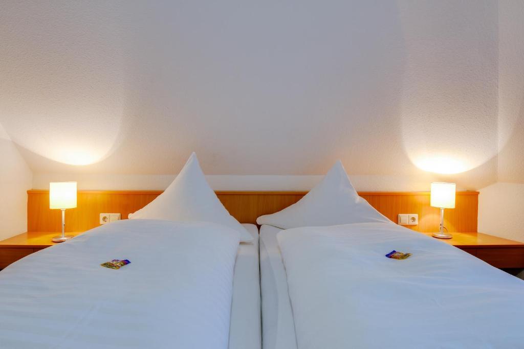Central Hotel Friedrichshafen Esterno foto